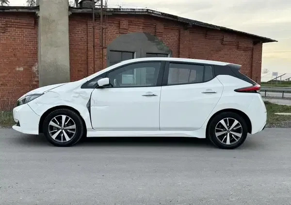 Nissan Leaf cena 46999 przebieg: 106000, rok produkcji 2019 z Tarnobrzeg małe 497